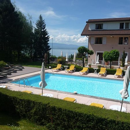 L'Oasis Hotel Evian-les-Bains Bagian luar foto