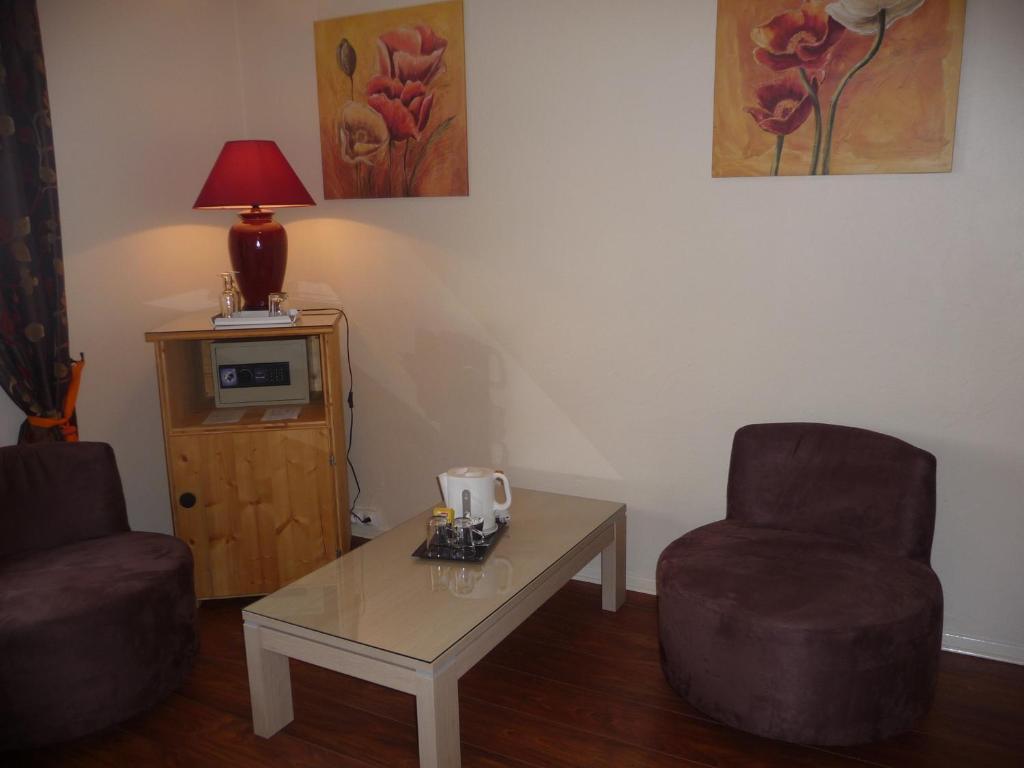 L'Oasis Hotel Evian-les-Bains Ruang foto