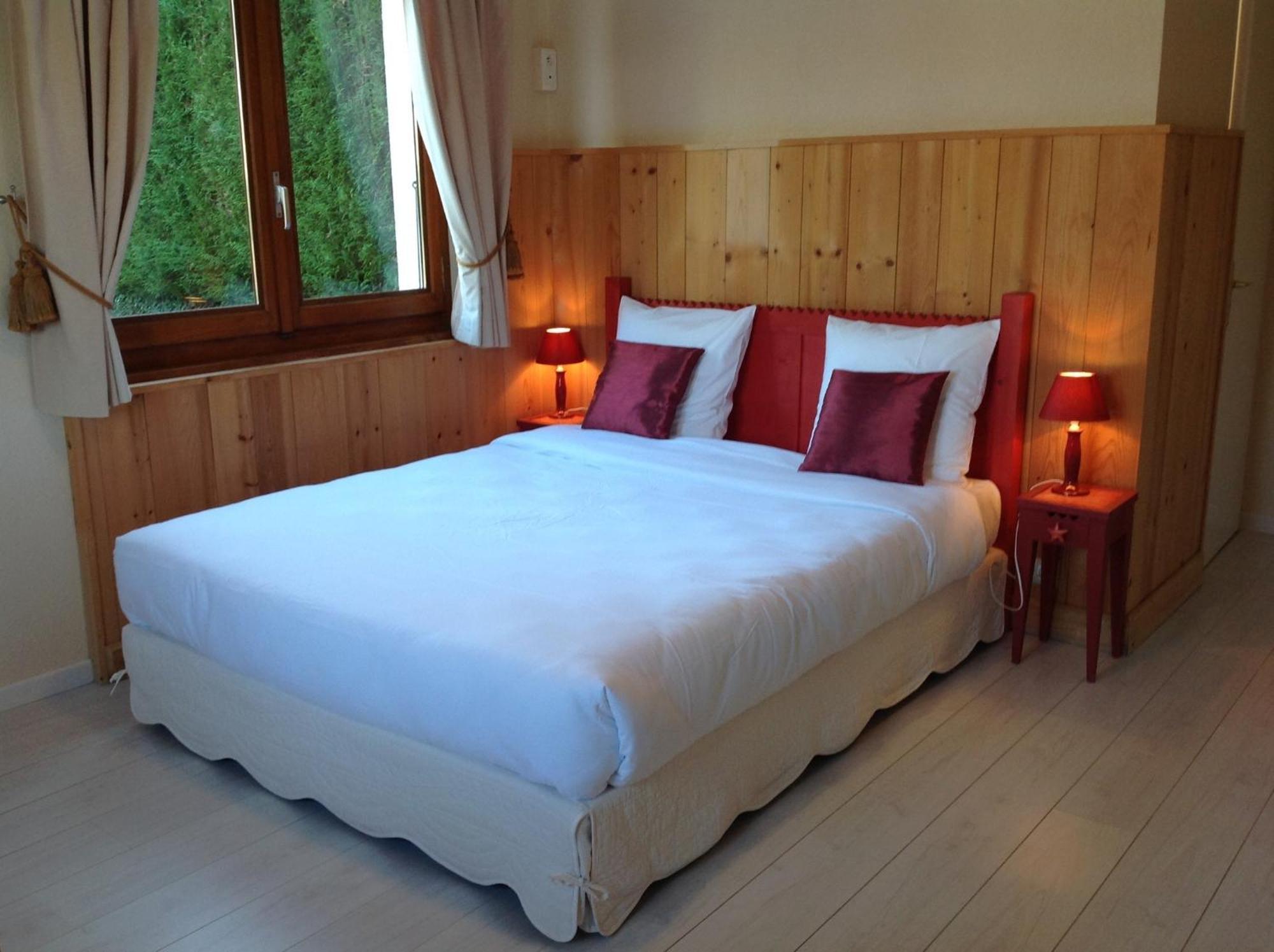 L'Oasis Hotel Evian-les-Bains Ruang foto