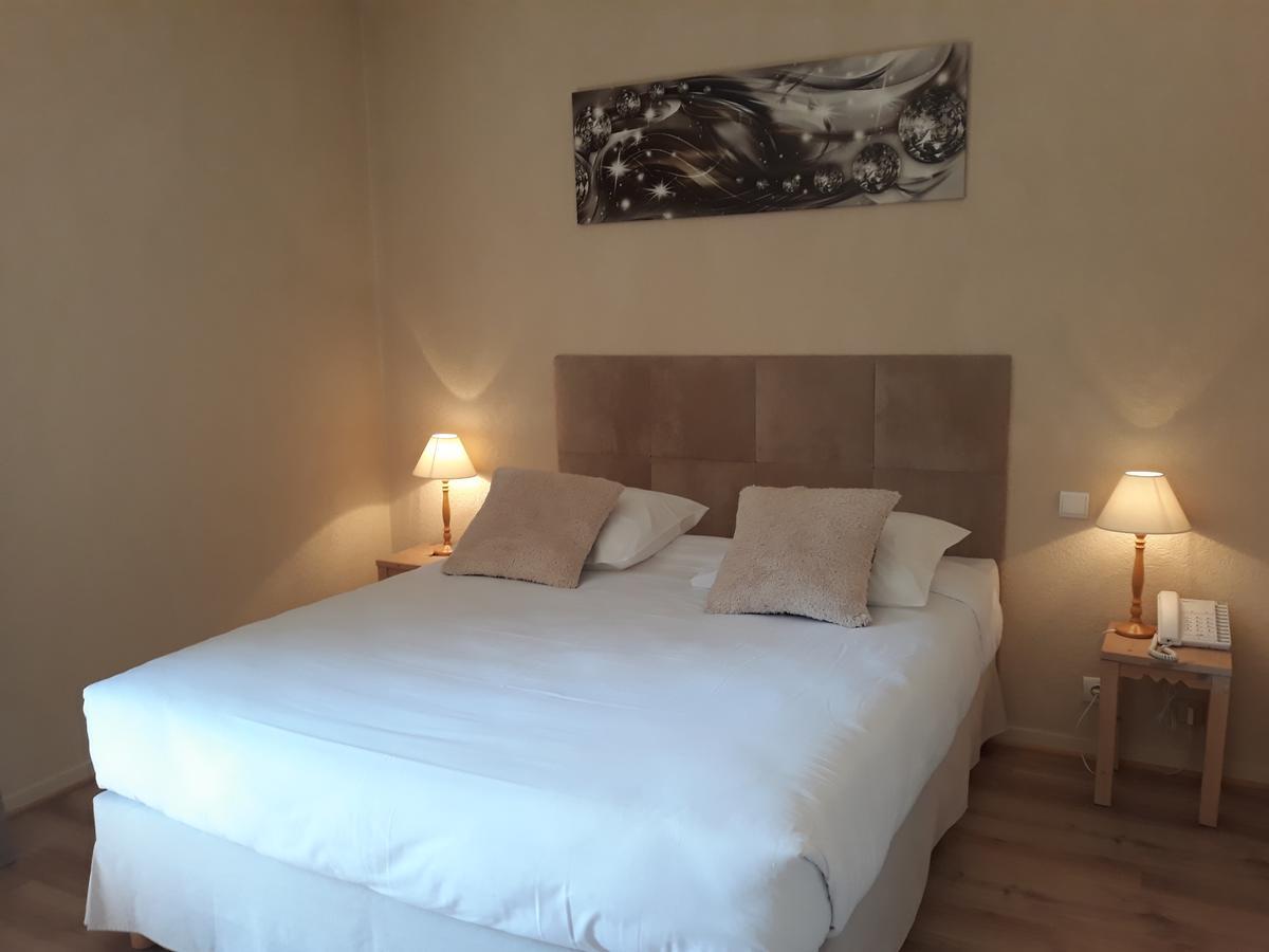 L'Oasis Hotel Evian-les-Bains Bagian luar foto