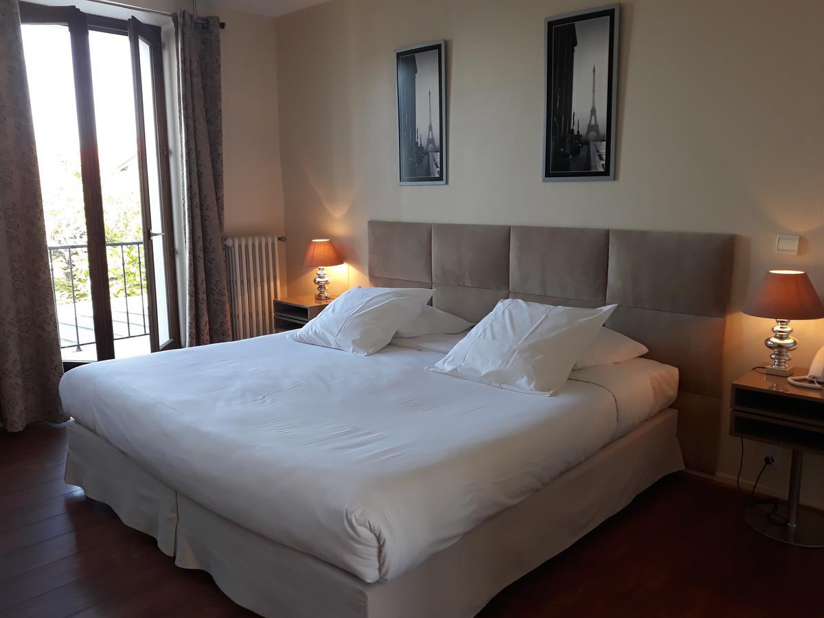 L'Oasis Hotel Evian-les-Bains Bagian luar foto