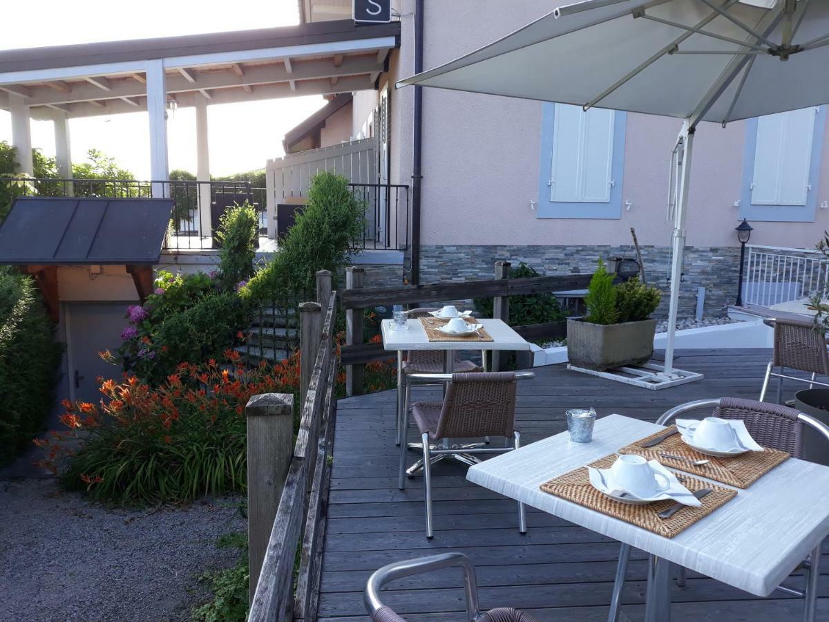 L'Oasis Hotel Evian-les-Bains Bagian luar foto